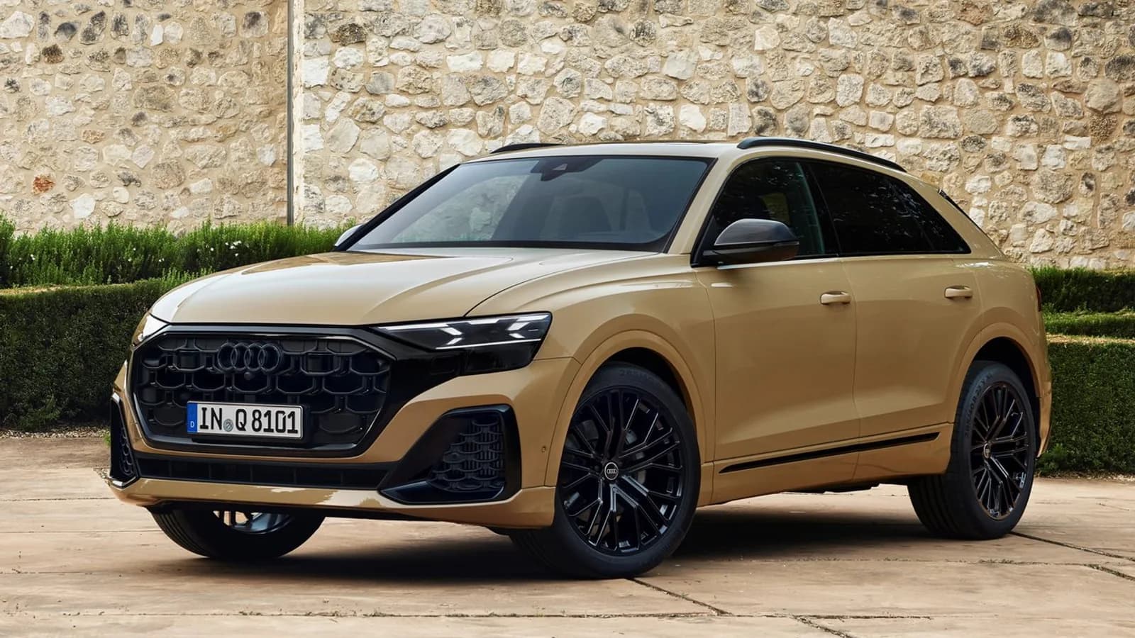 Audi - Q8